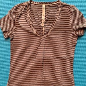 Lululemon nude & black stripped tank